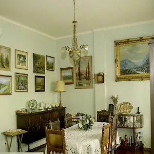 Pensión Casa En El Corazón De ***